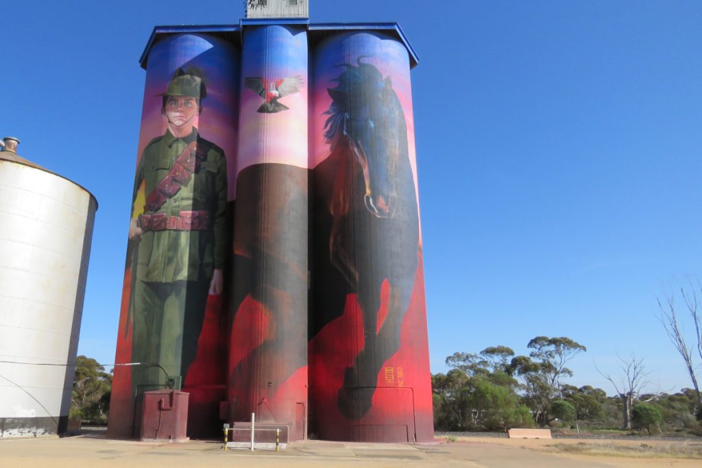 Walpelup Silo Art